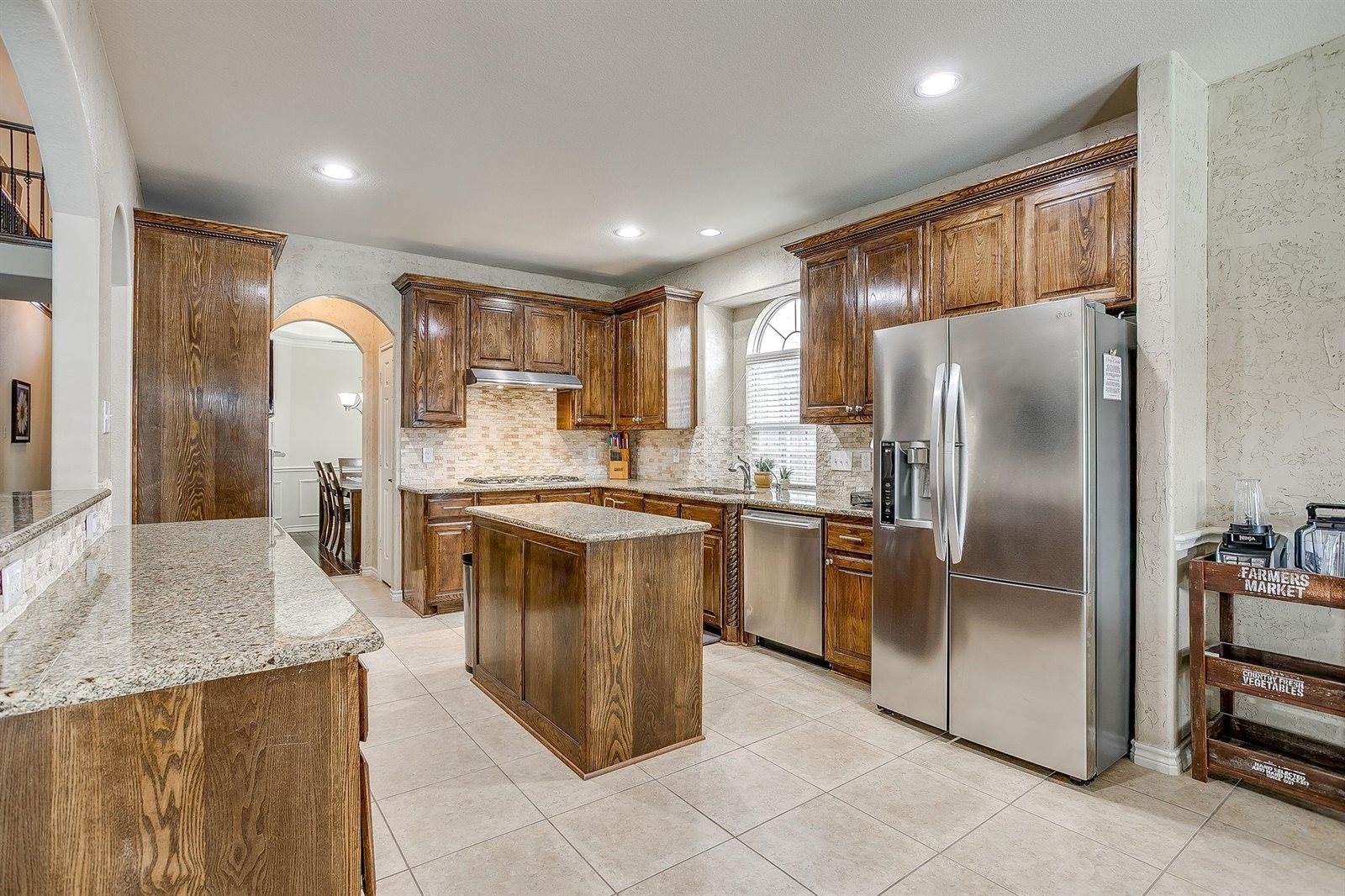 2805 Stackhouse Street, Fort Worth, TX 76244