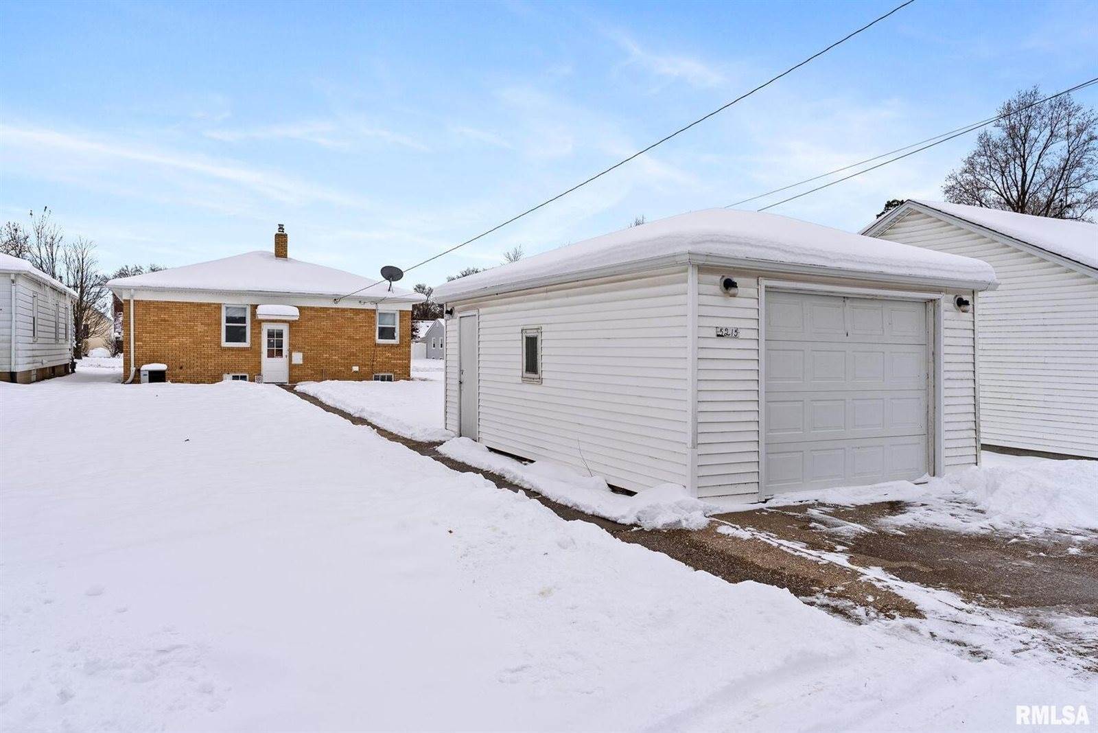 5215 11TH Avenue, Moline, IL 61265