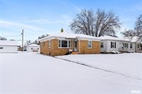 5215 11TH Avenue, Moline, IL 61265