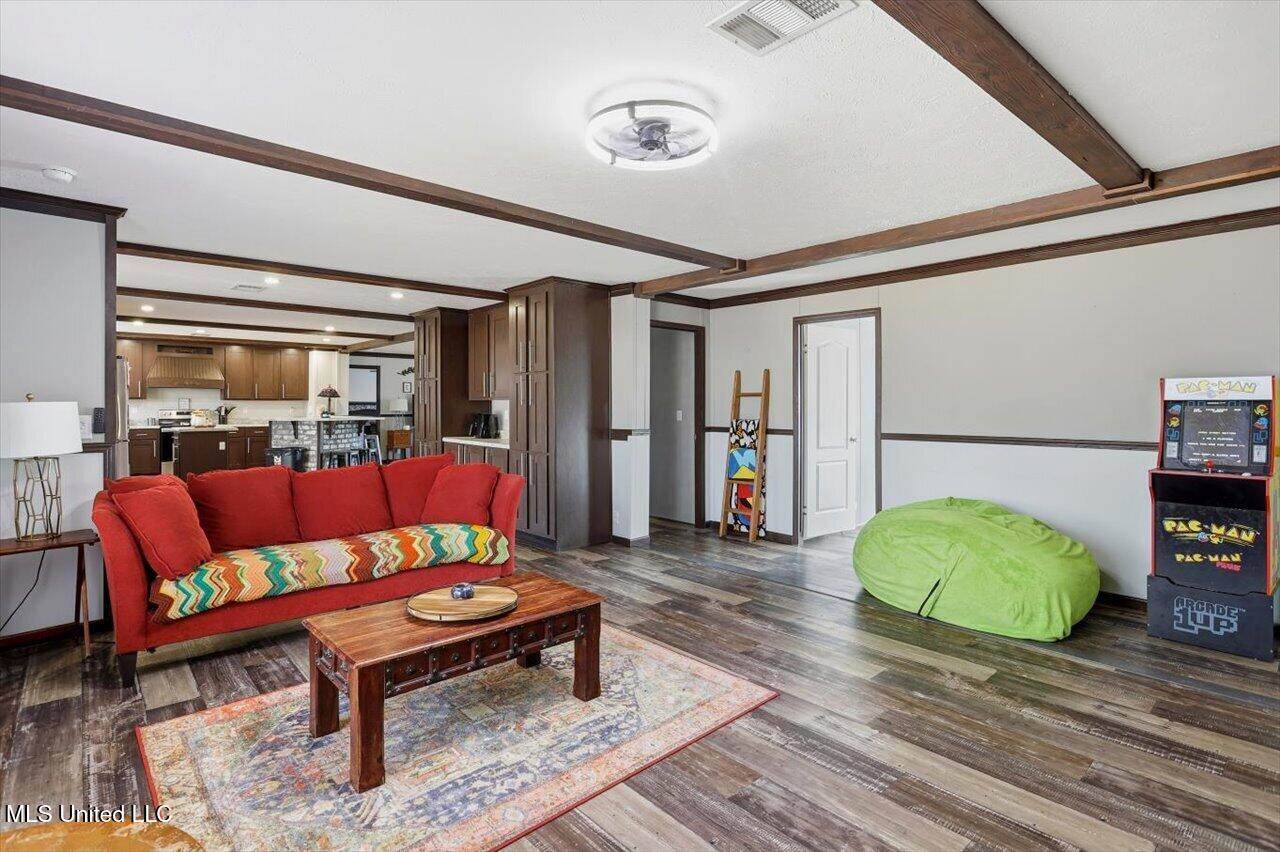 102 Horseshoe Circle, Brandon, MS 39047