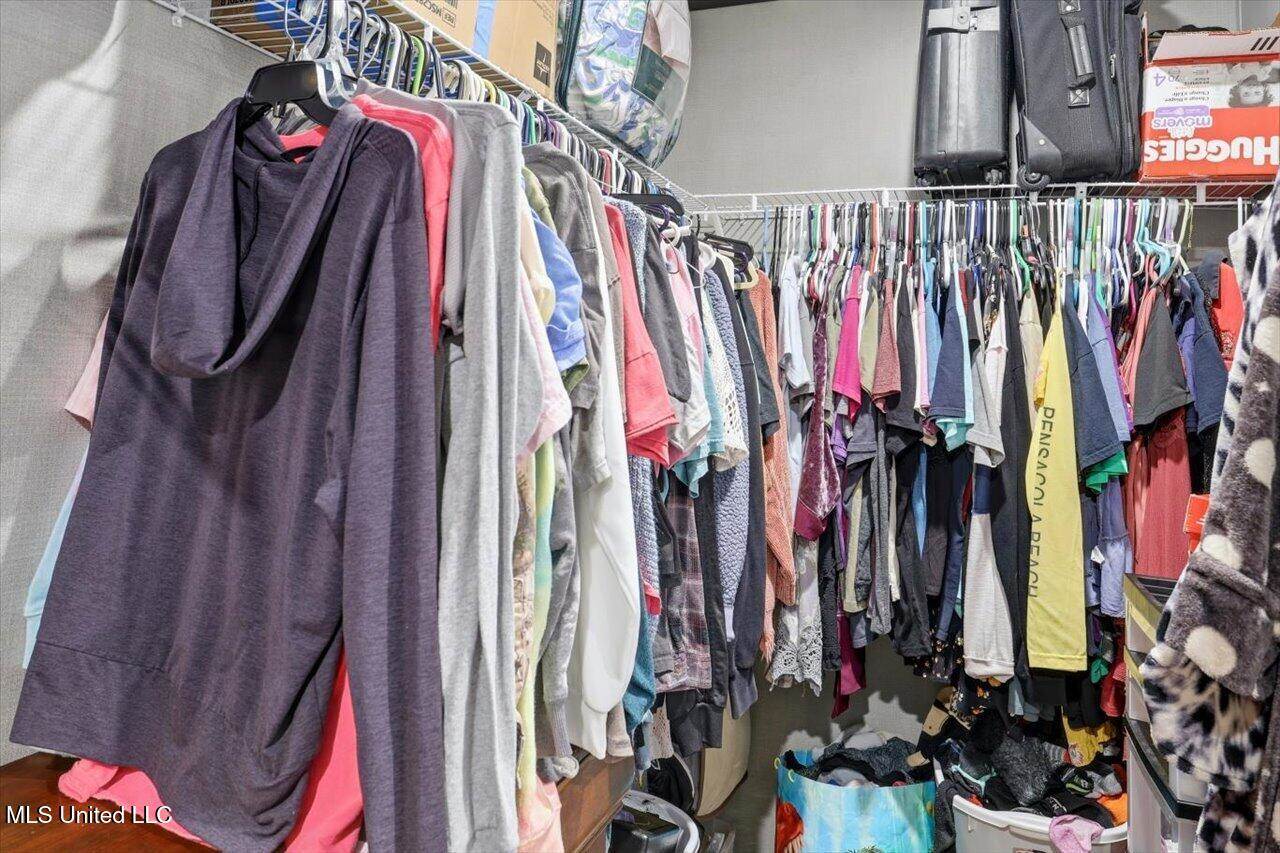 102 Horseshoe Circle, Brandon, MS 39047