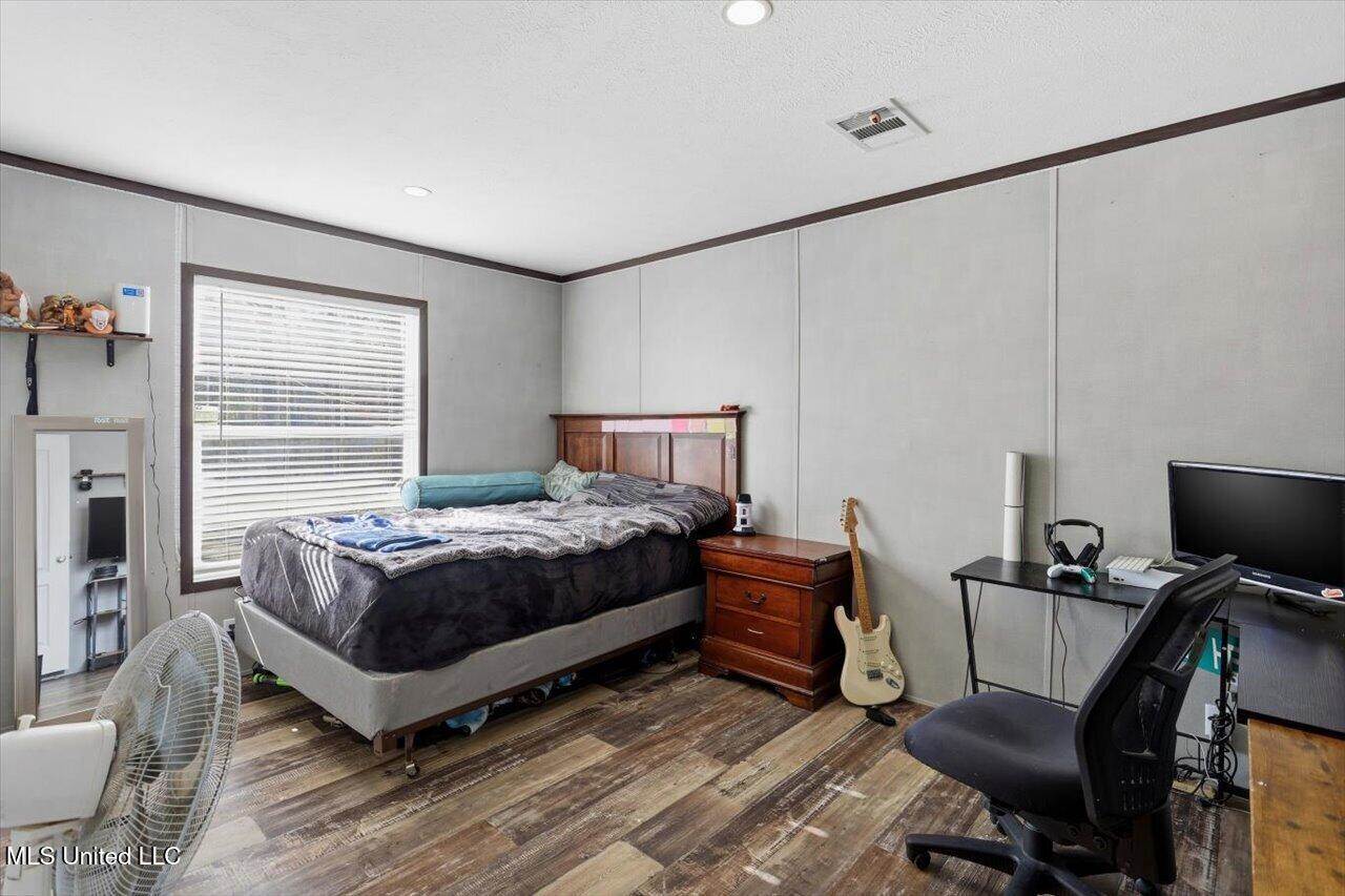 102 Horseshoe Circle, Brandon, MS 39047