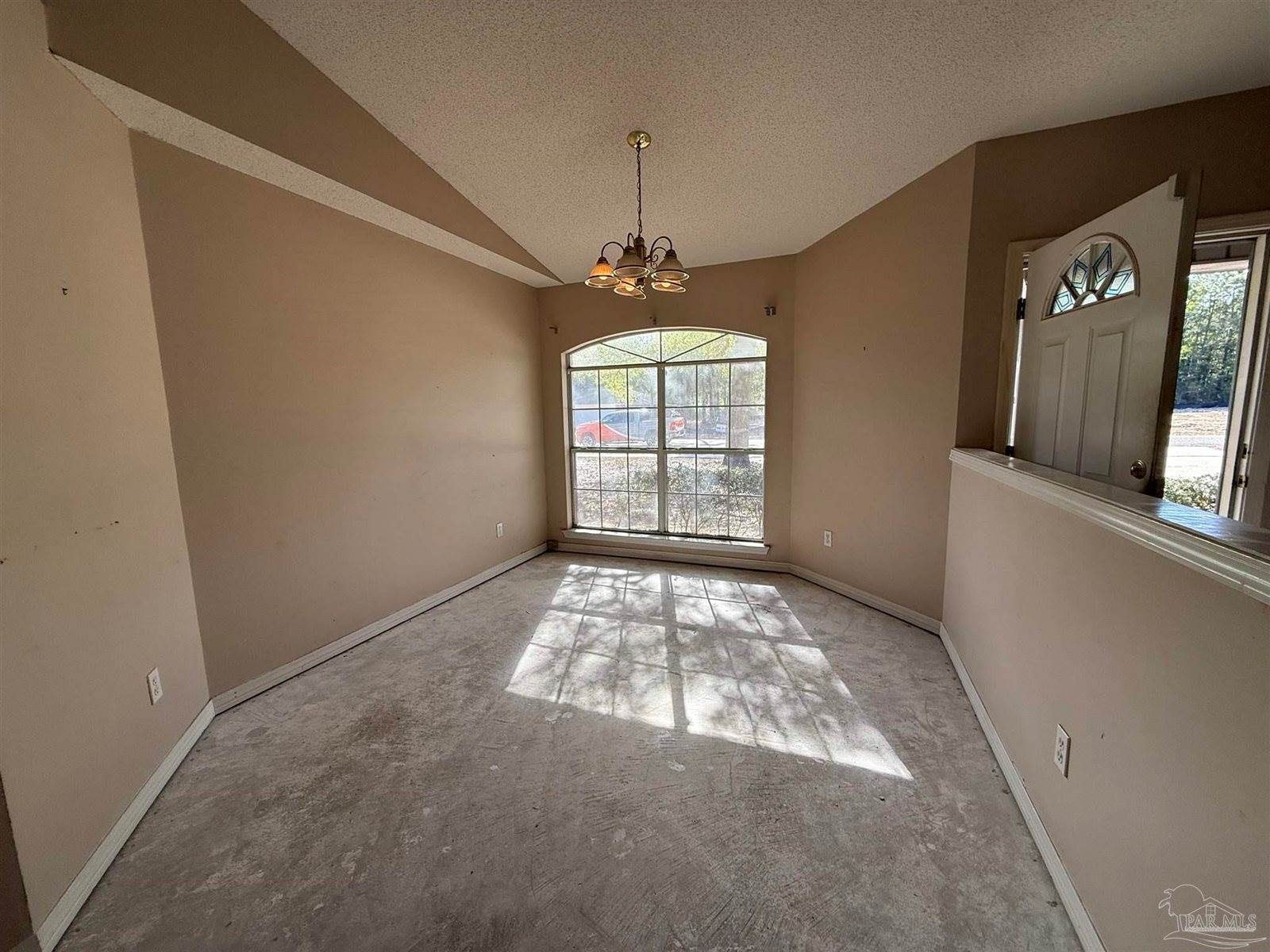 7748 Rustling Pines Dr, Milton, FL 32583