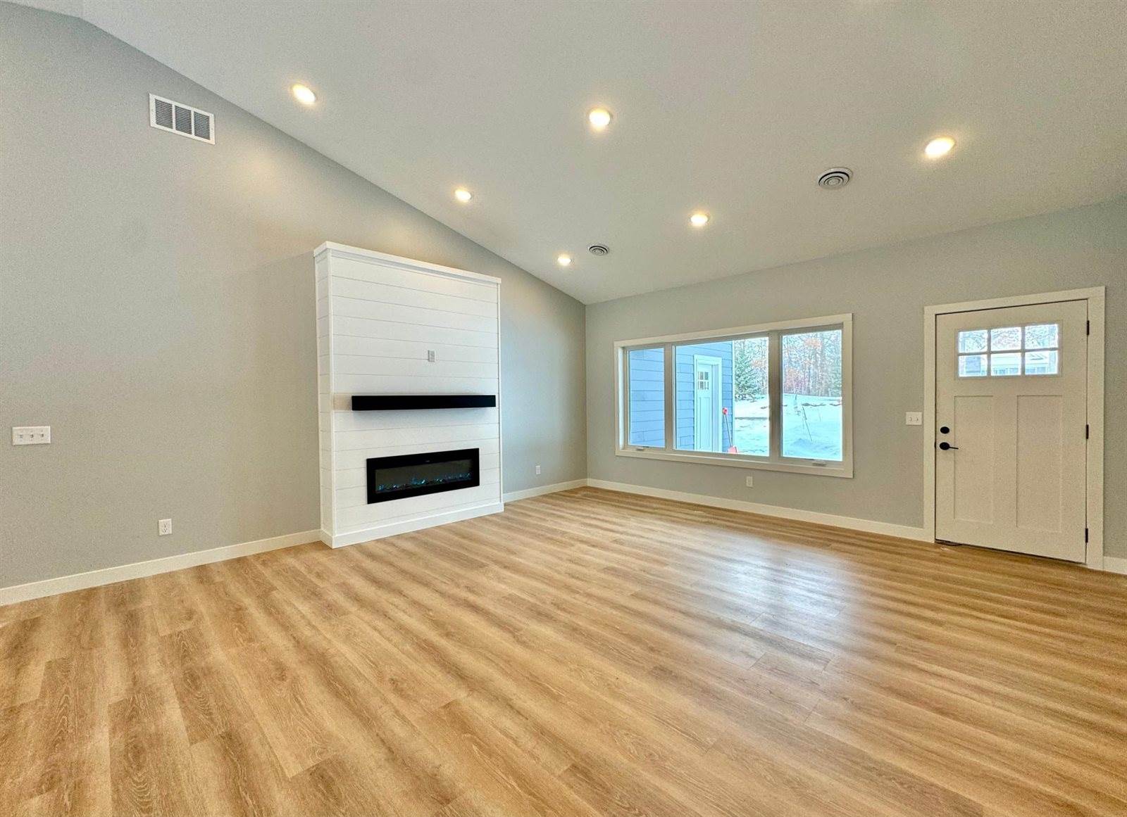 15828 Old Stonebridge Trail, Brainerd, MN 56401