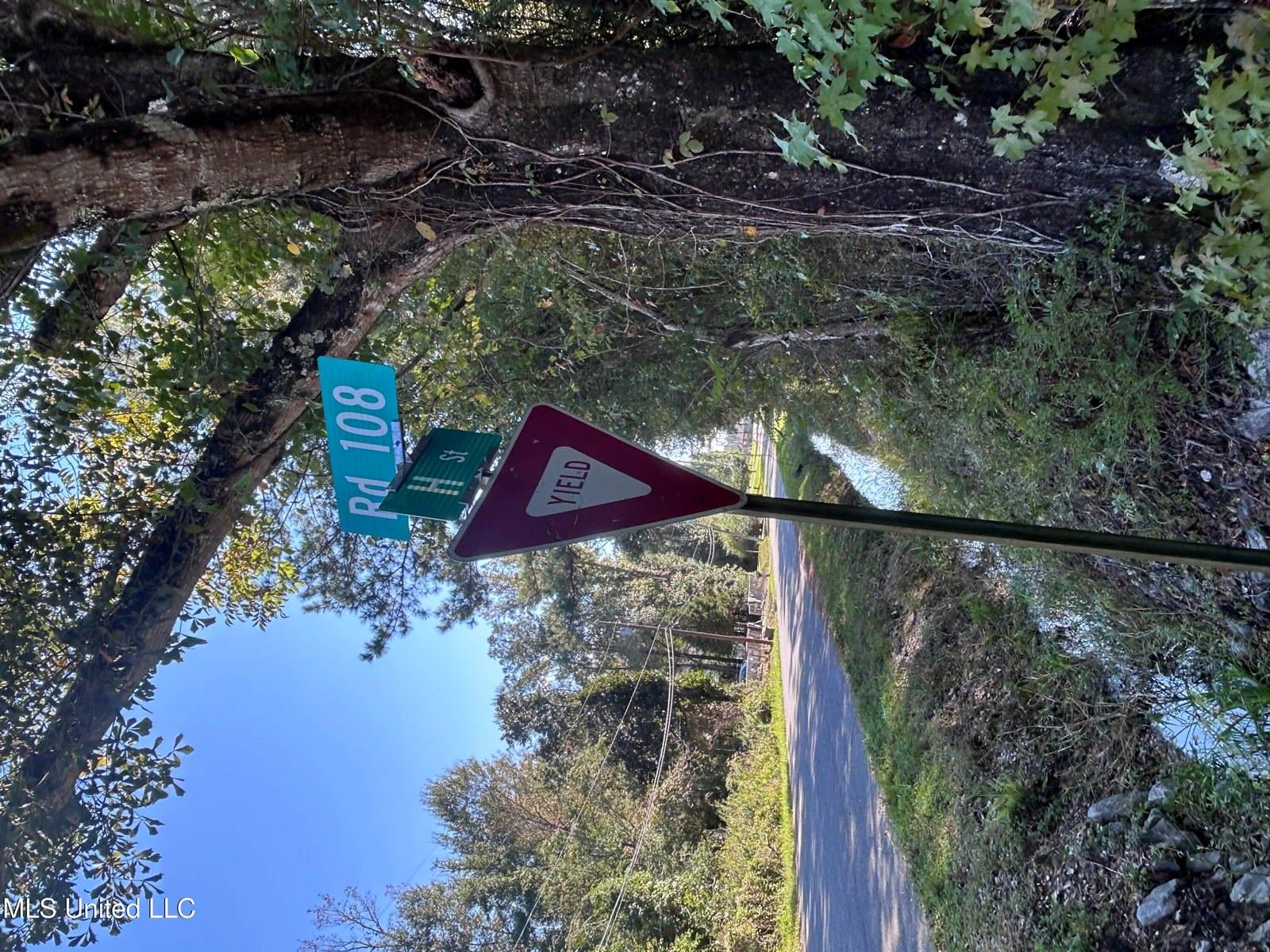 F Street, Biloxi, MS 39532