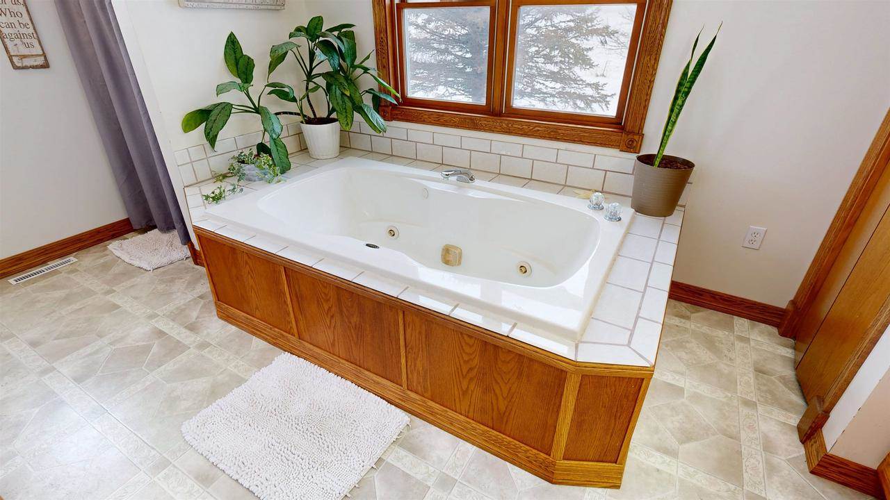 4674 County Highway BC, Sparta, WI 54656