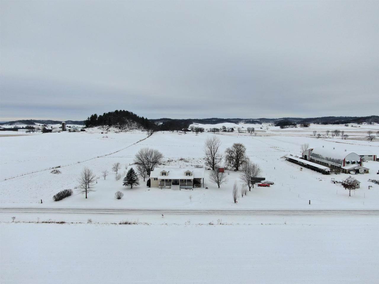 4674 County Highway BC, Sparta, WI 54656