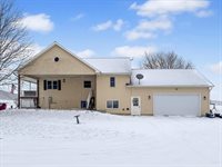 4674 County Highway BC, Sparta, WI 54656