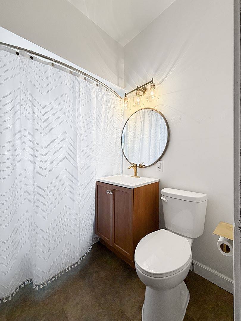 327 West Garfield Street, Freeport, IL 61032