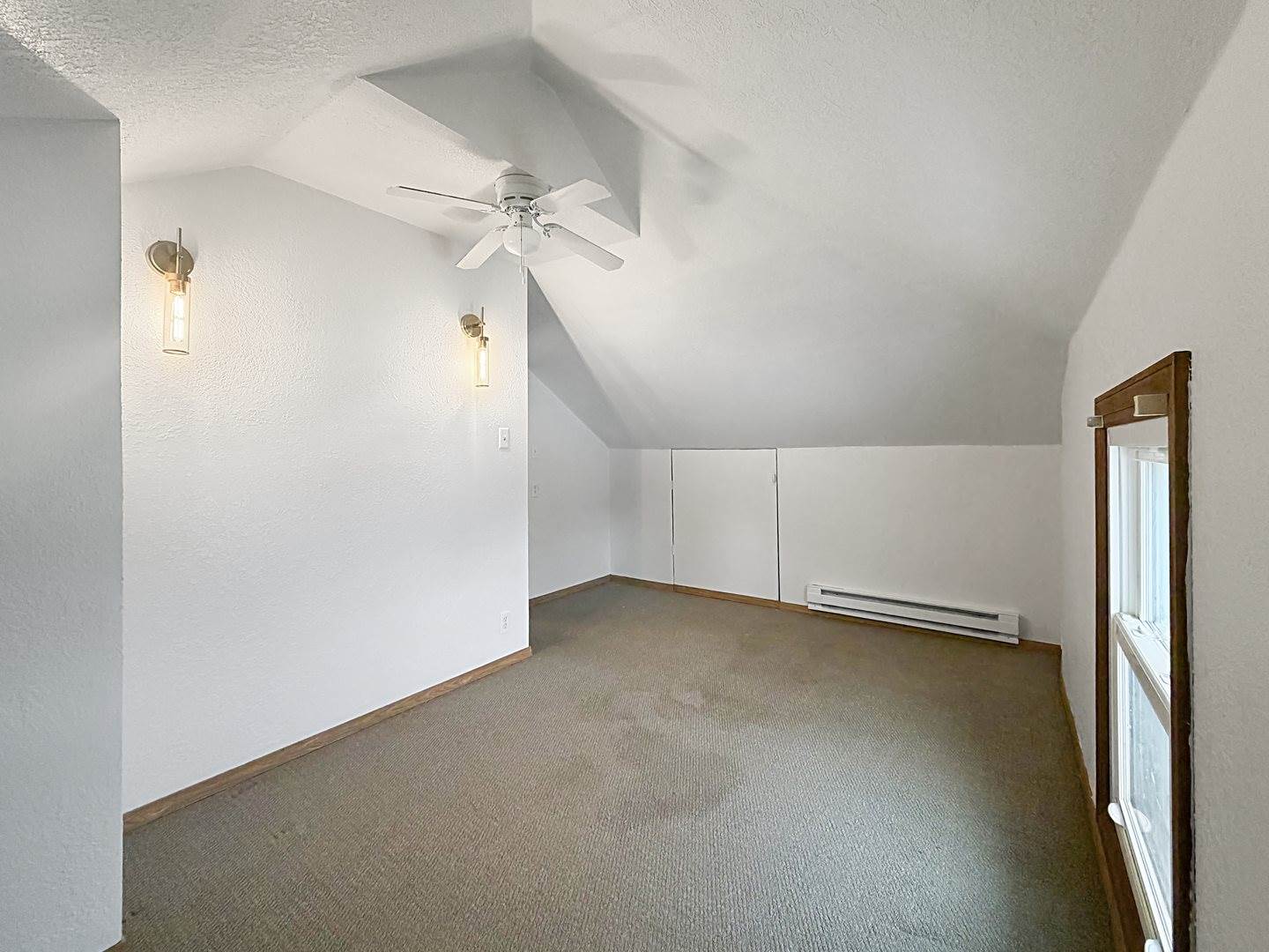 327 West Garfield Street, Freeport, IL 61032