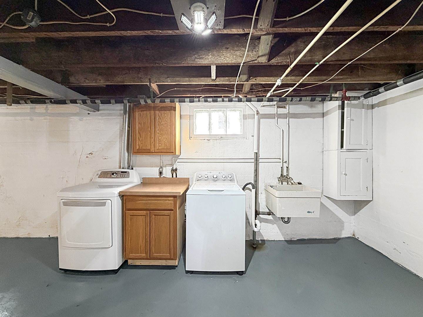 327 West Garfield Street, Freeport, IL 61032