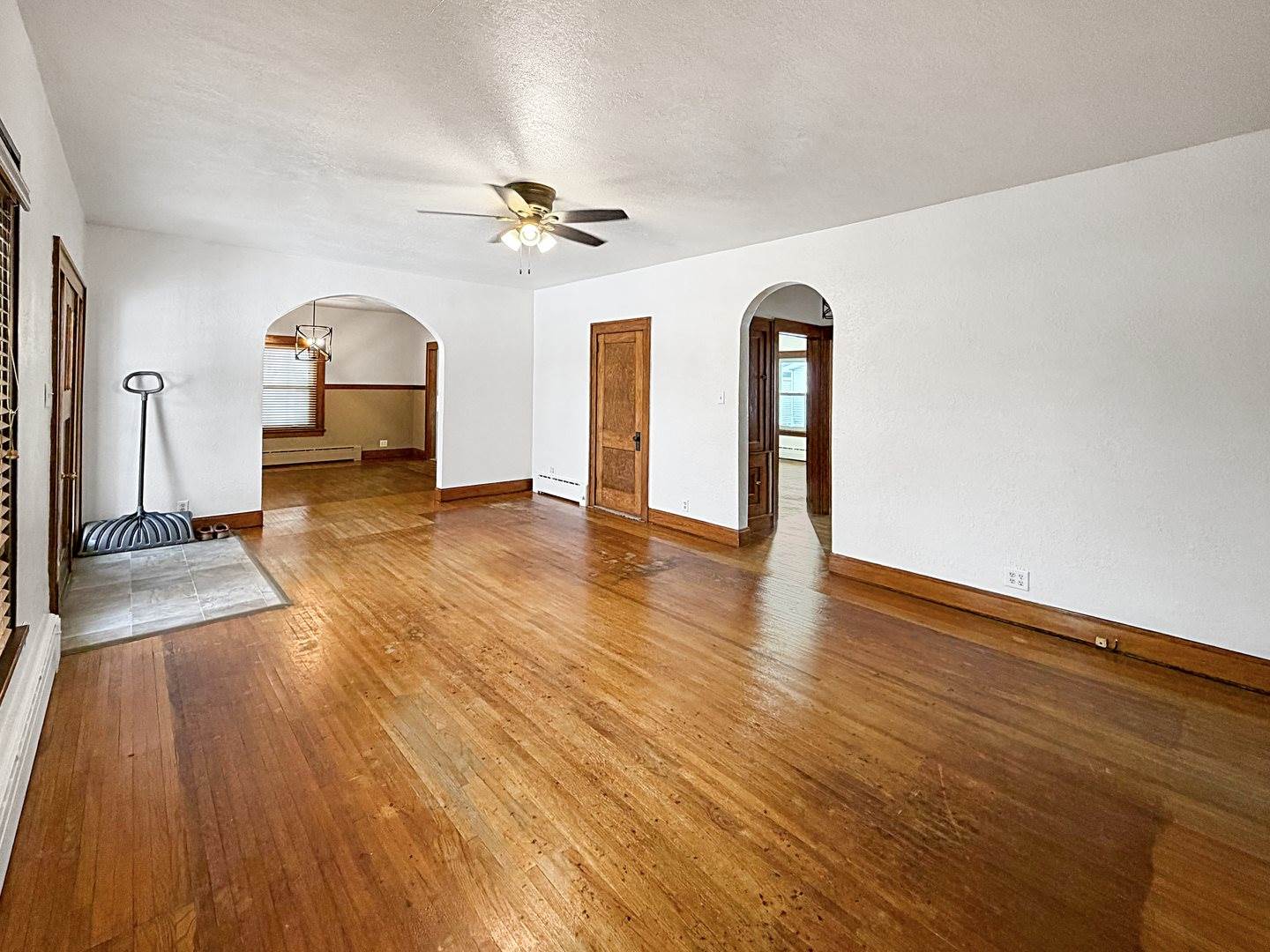 327 West Garfield Street, Freeport, IL 61032