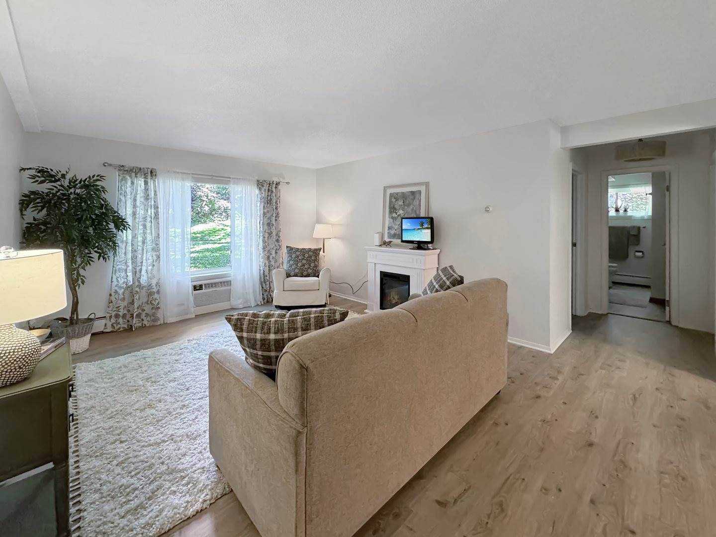 124 North Whistler C4 Avenue, #C4, Freeport, IL 61032