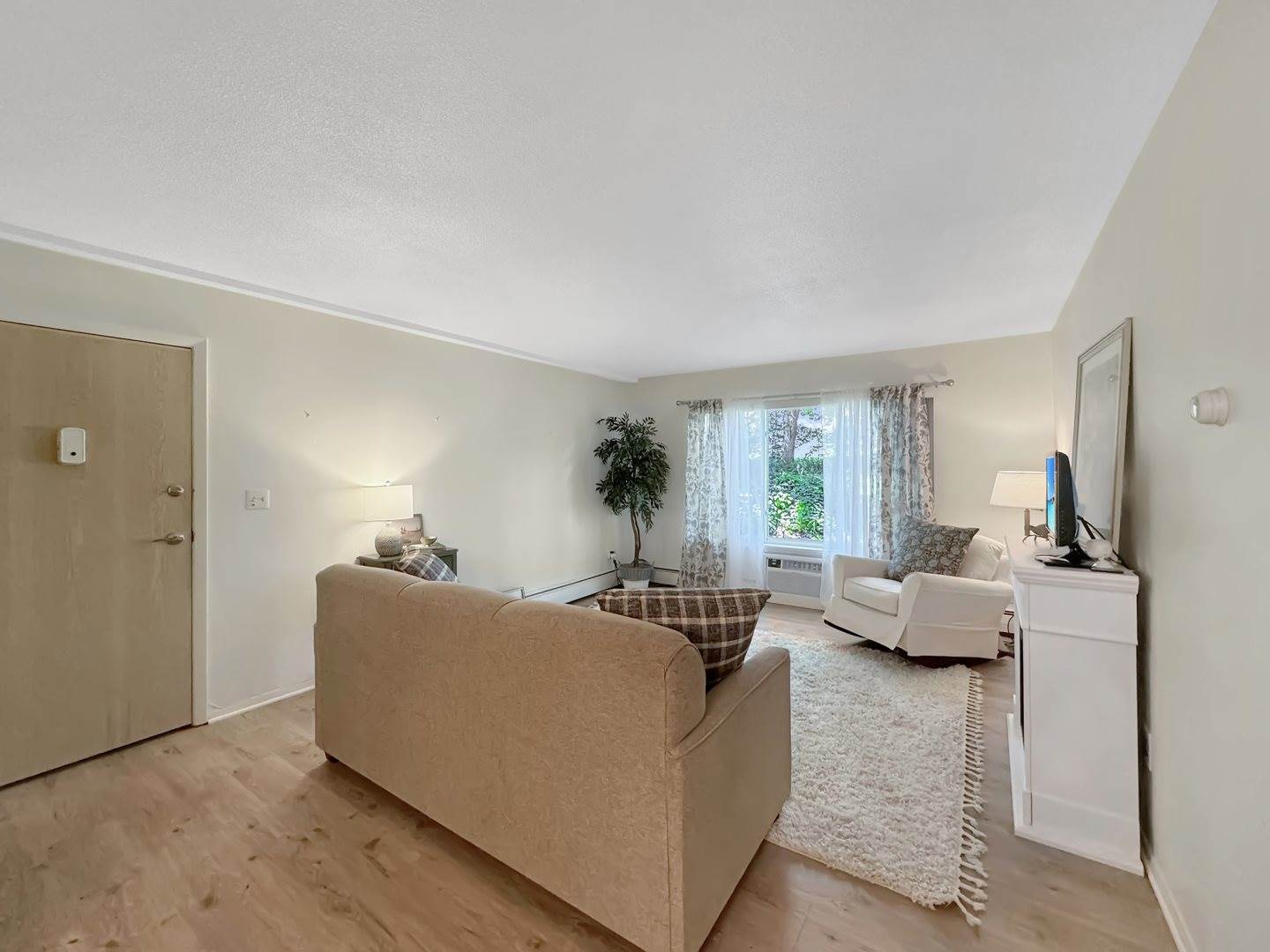 124 North Whistler C4 Avenue, #C4, Freeport, IL 61032