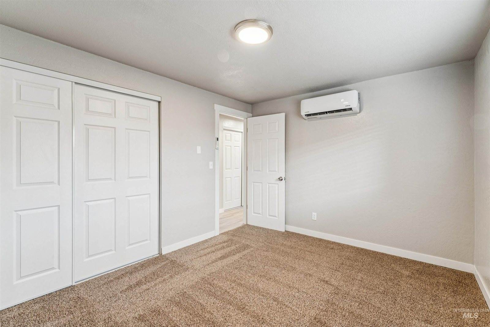 2105 Airport Ave, Caldwell, ID 83605