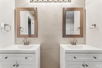 2105 Airport Ave, Caldwell, ID 83605