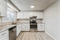 2105 Airport Ave, Caldwell, ID 83605