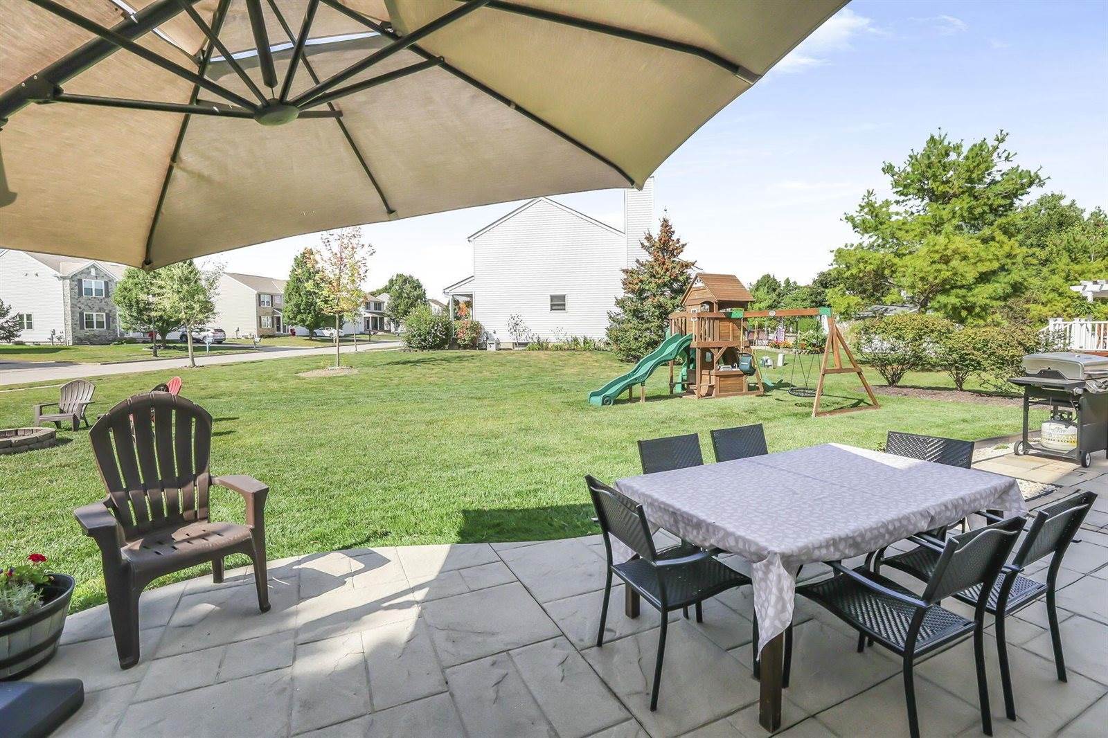 3225 Weeping Spruce Drive, Grove City, OH 43123