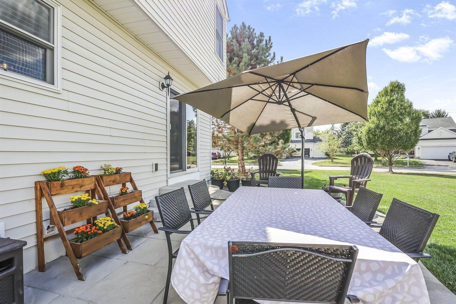 3225 Weeping Spruce Drive, Grove City, OH 43123