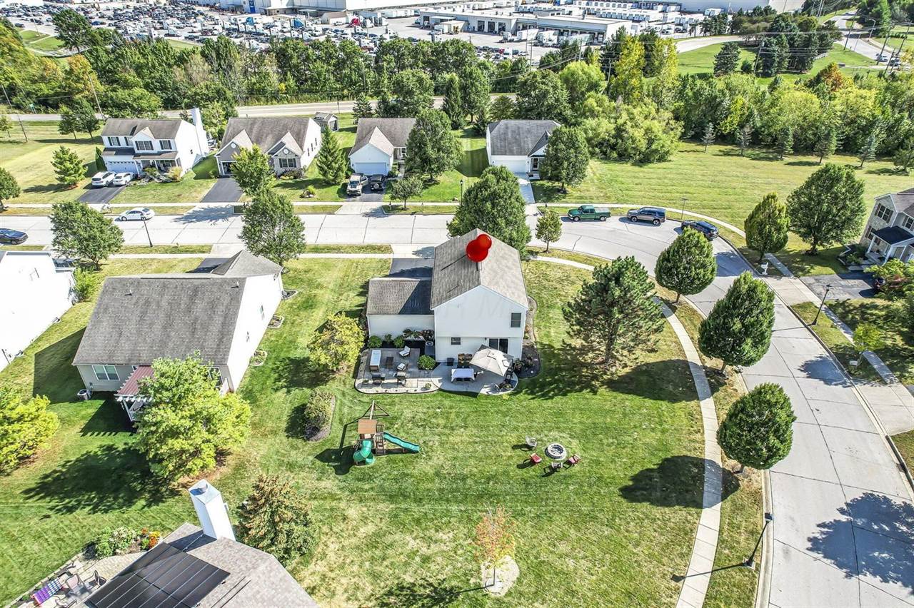 3225 Weeping Spruce Drive, Grove City, OH 43123