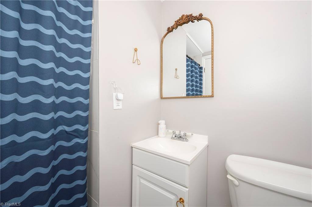 4770 New Walkertown Road, Walkertown, NC 27051