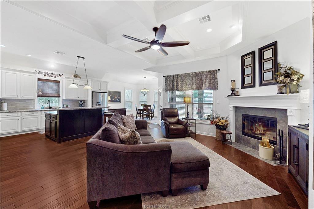 3317 Fiddlers Green, Bryan, TX 77808