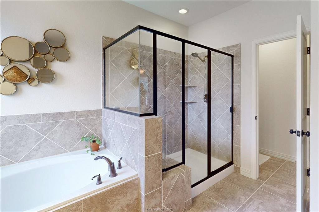 3317 Fiddlers Green, Bryan, TX 77808