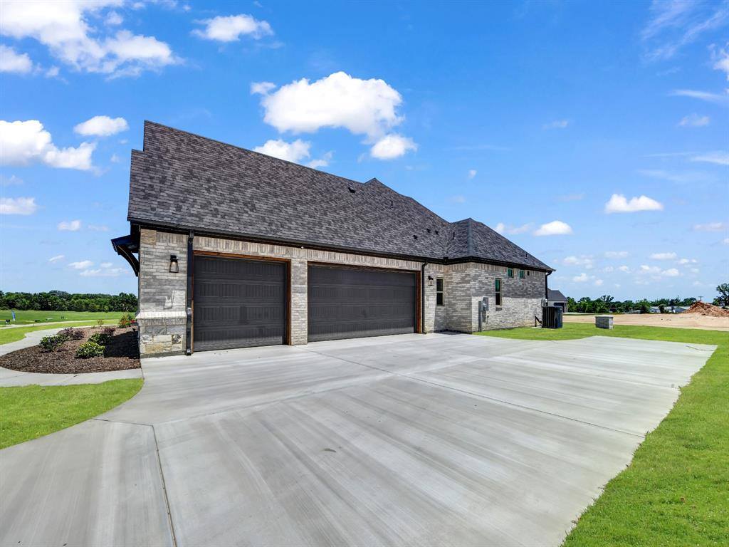 124 Desperado Way, Weatherford, TX 76088