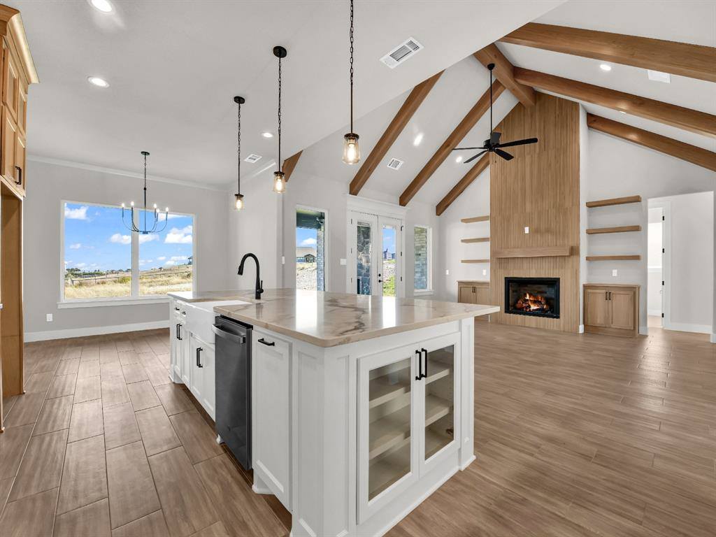 143 Oak Meadow Lane, Weatherford, TX 76085