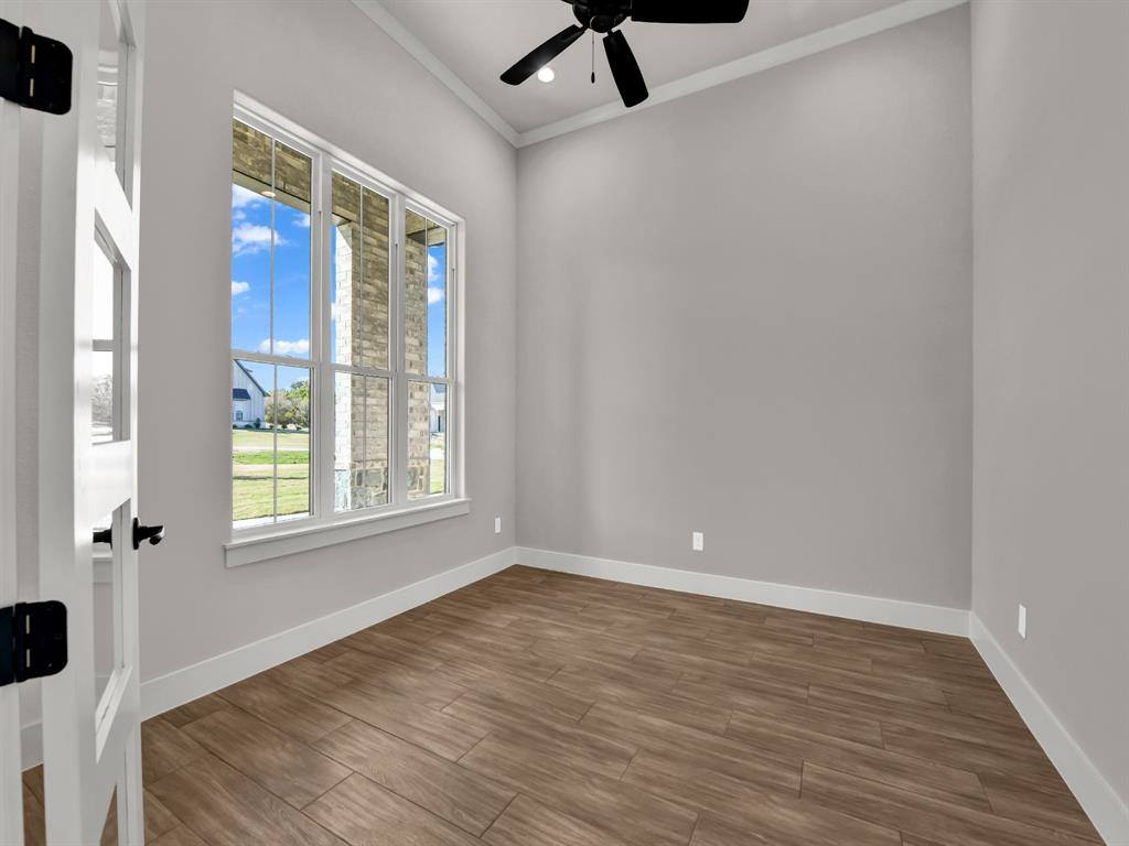 143 Oak Meadow Lane, Weatherford, TX 76085