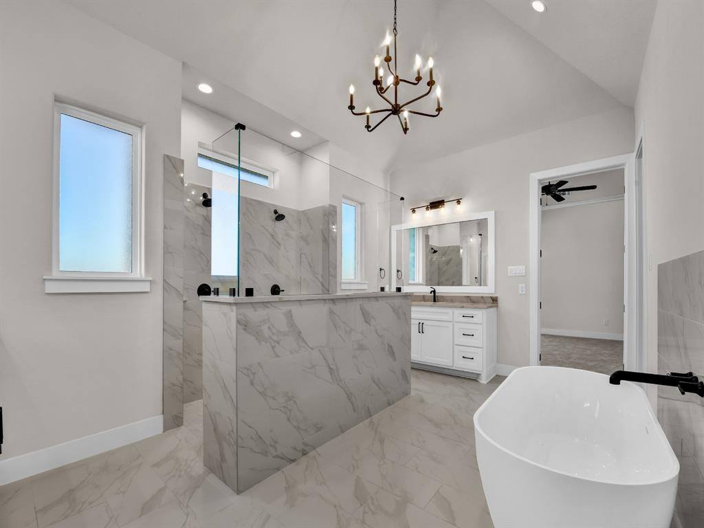 143 Oak Meadow Lane, Weatherford, TX 76085