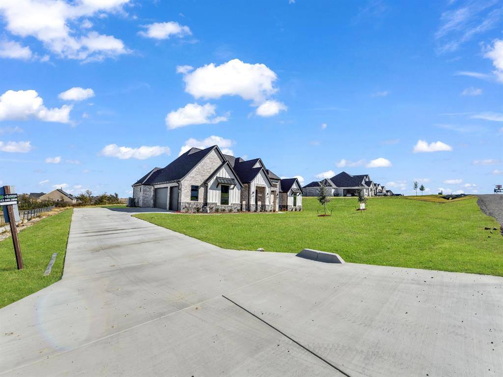 143 Oak Meadow Lane, Weatherford, TX 76085