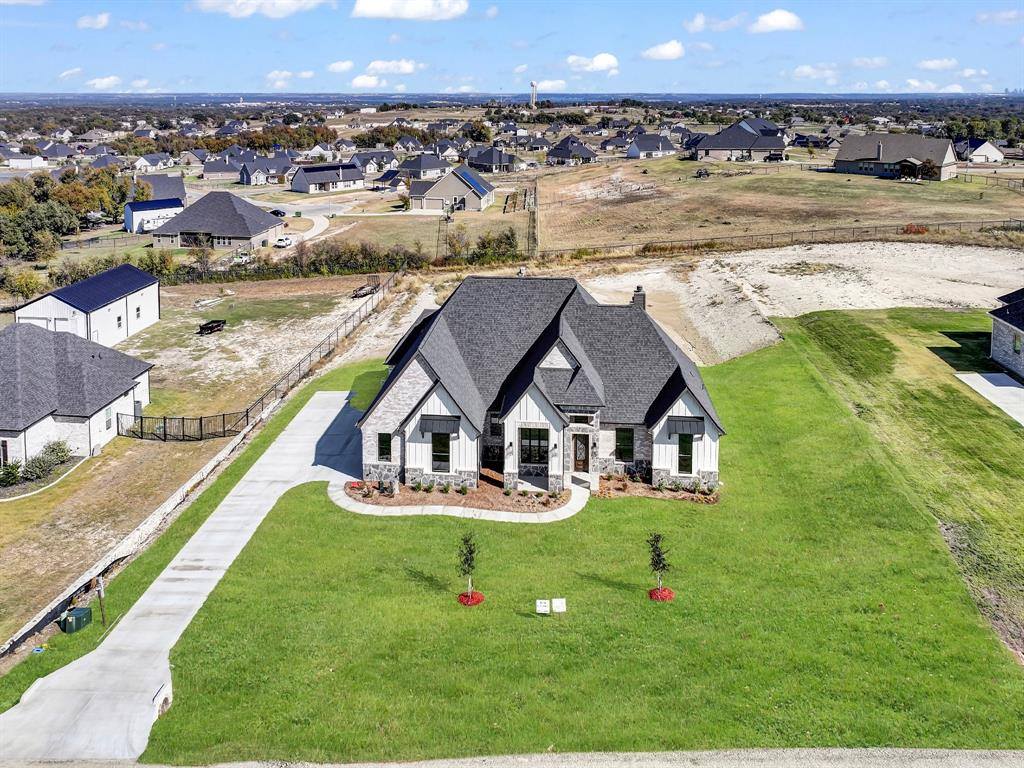 143 Oak Meadow Lane, Weatherford, TX 76085