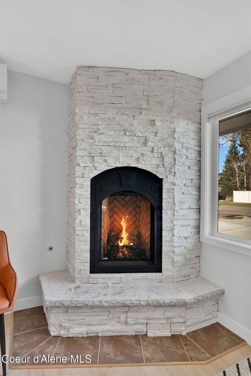 1810 West Honeysuckle Ave., Hayden, ID 83835