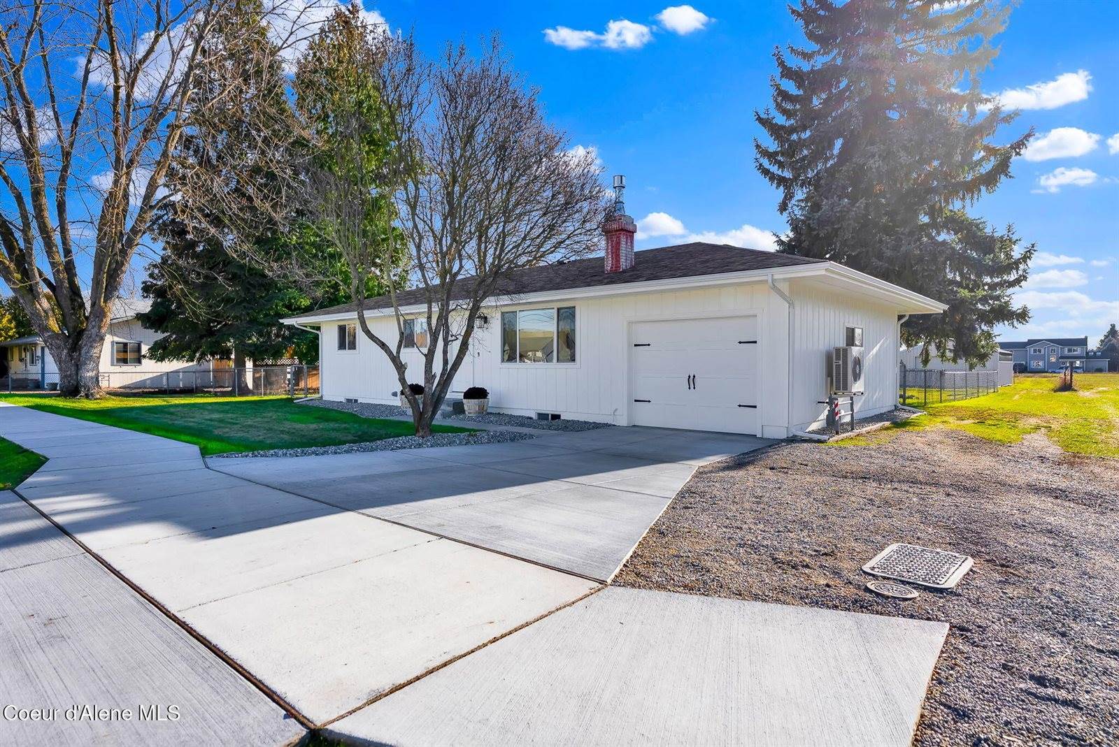 1810 West Honeysuckle Ave., Hayden, ID 83835