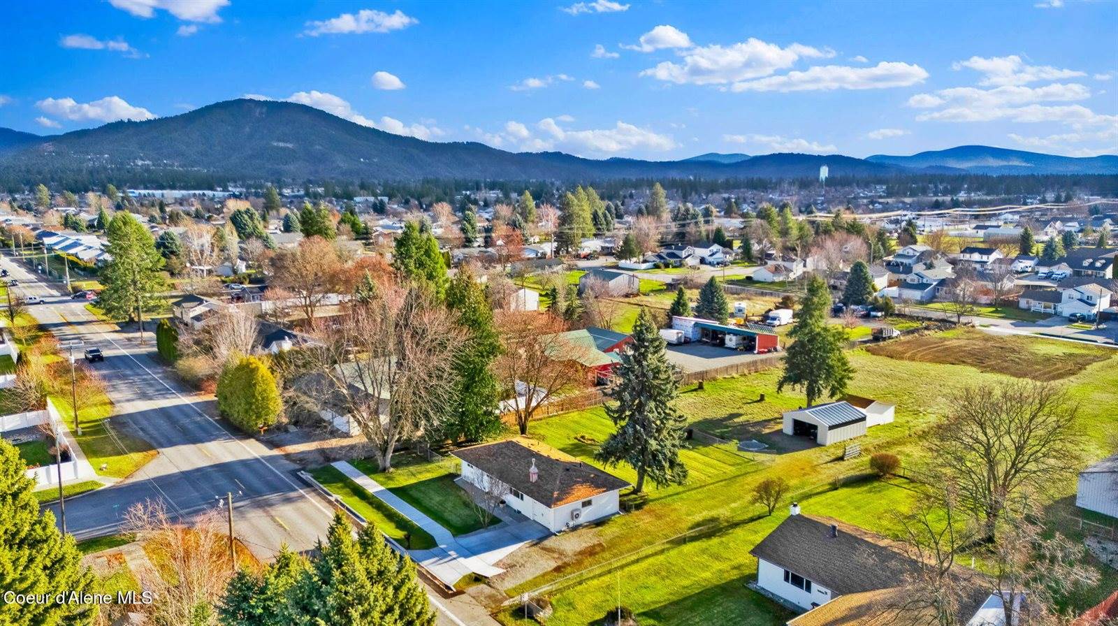 1810 West Honeysuckle Ave., Hayden, ID 83835