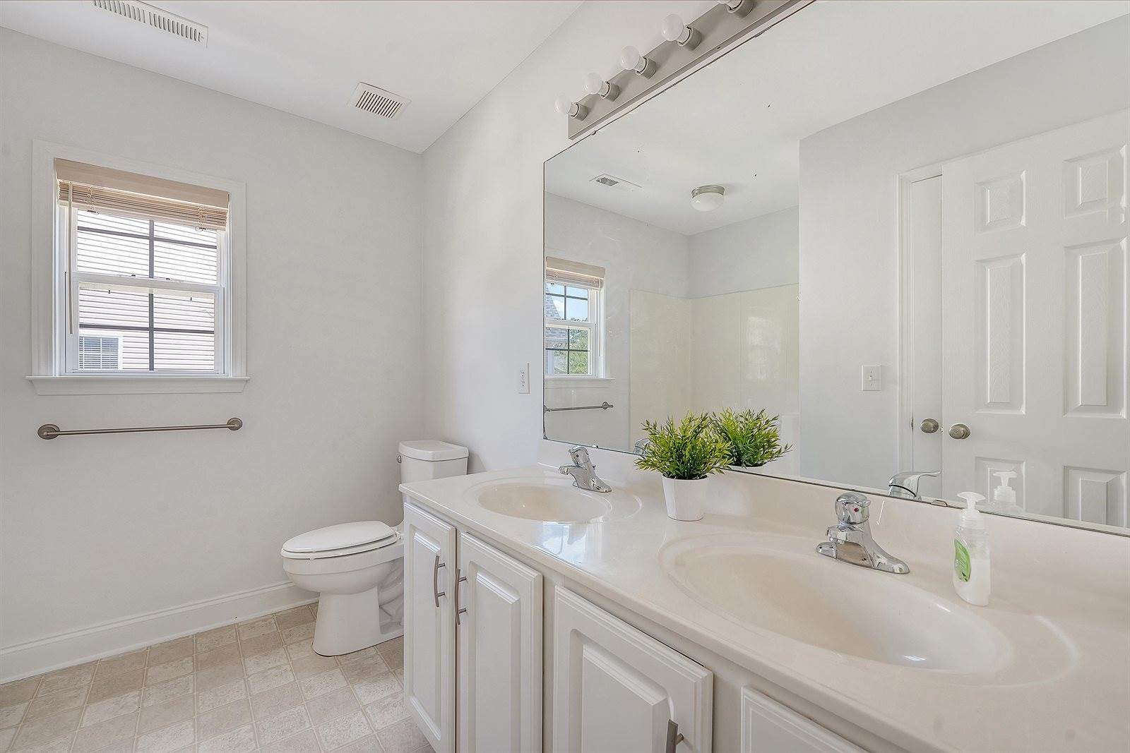 122 Balsam Circle, Summerville, SC 29485