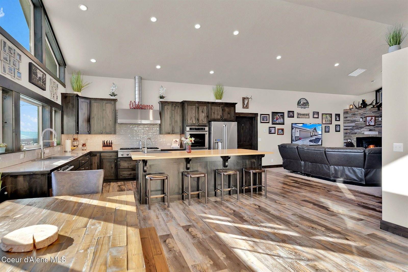 5383 East Van Dusen Rd, Harrison, ID 83833