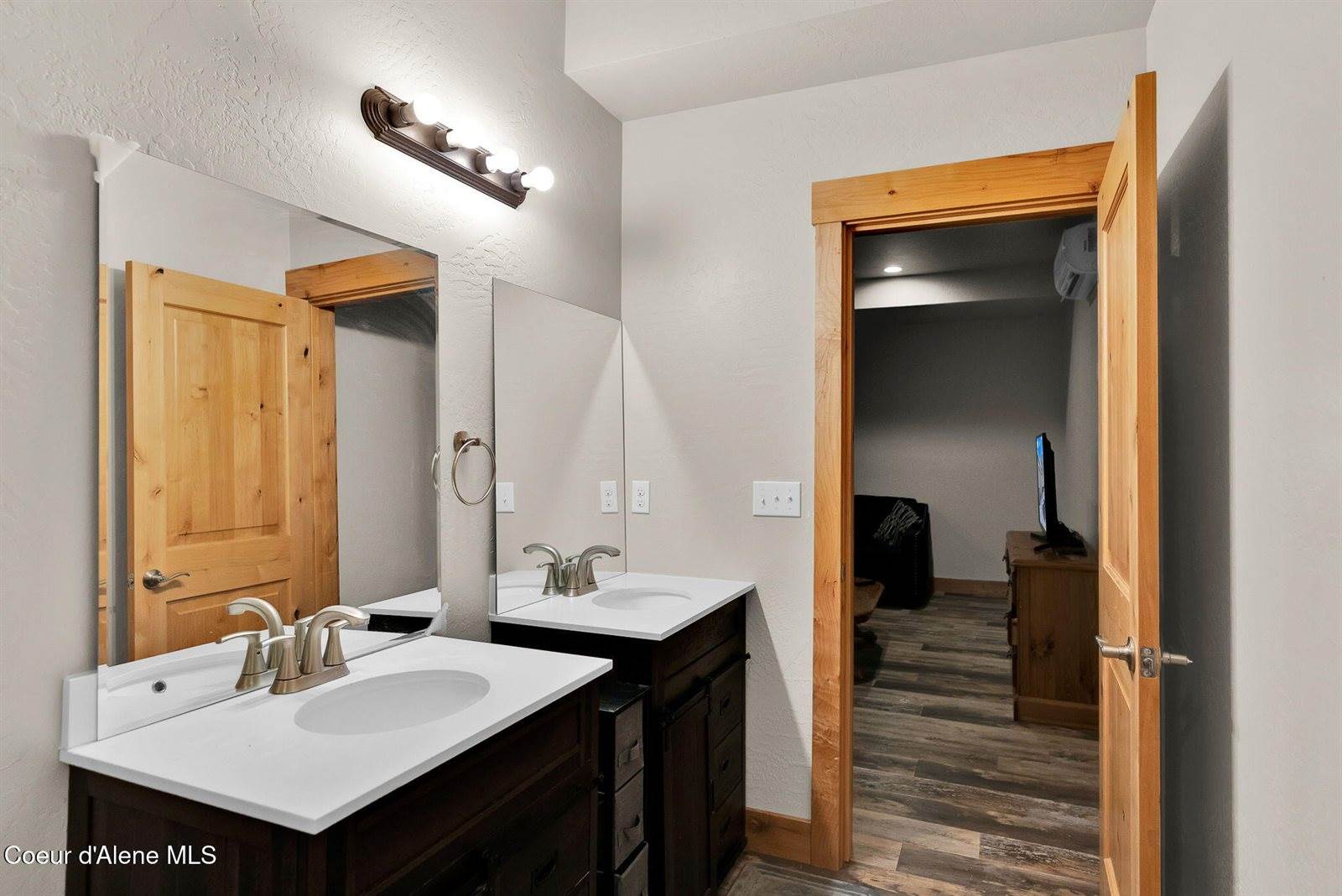 5383 East Van Dusen Rd, Harrison, ID 83833