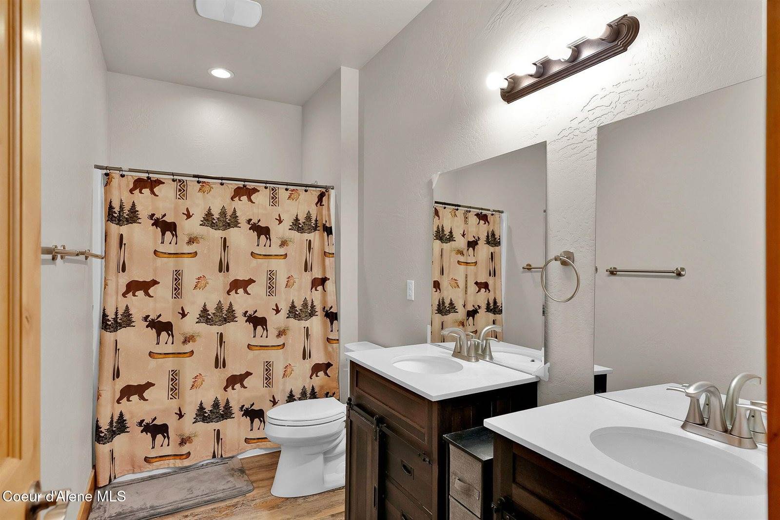 5383 East Van Dusen Rd, Harrison, ID 83833