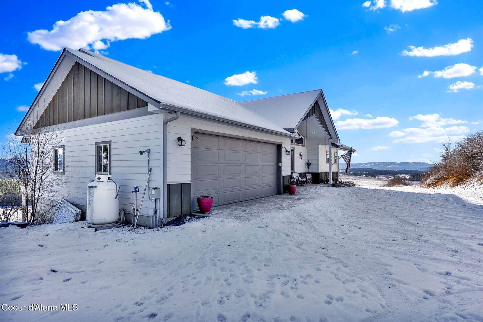 5383 East Van Dusen Rd, Harrison, ID 83833