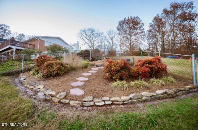 113 Lake Hills Drive Drive, Oak Ridge, TN 37830