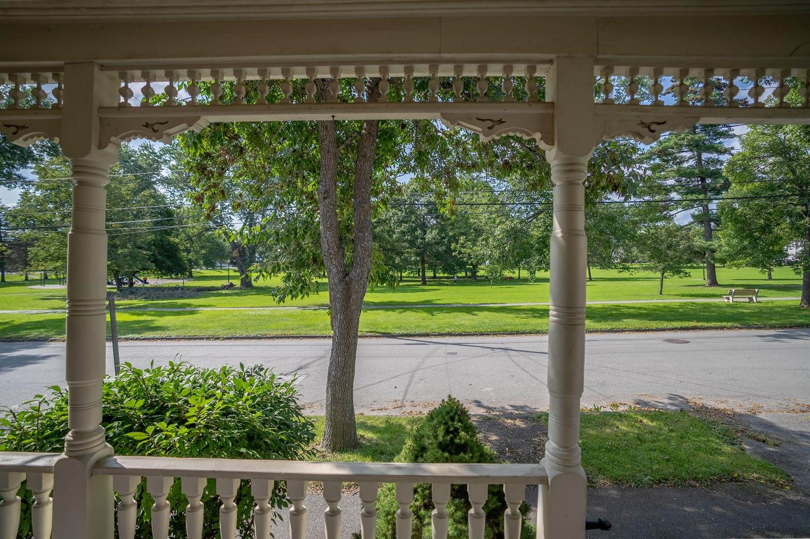 55 Parkview Avenue, Bangor, ME 04401