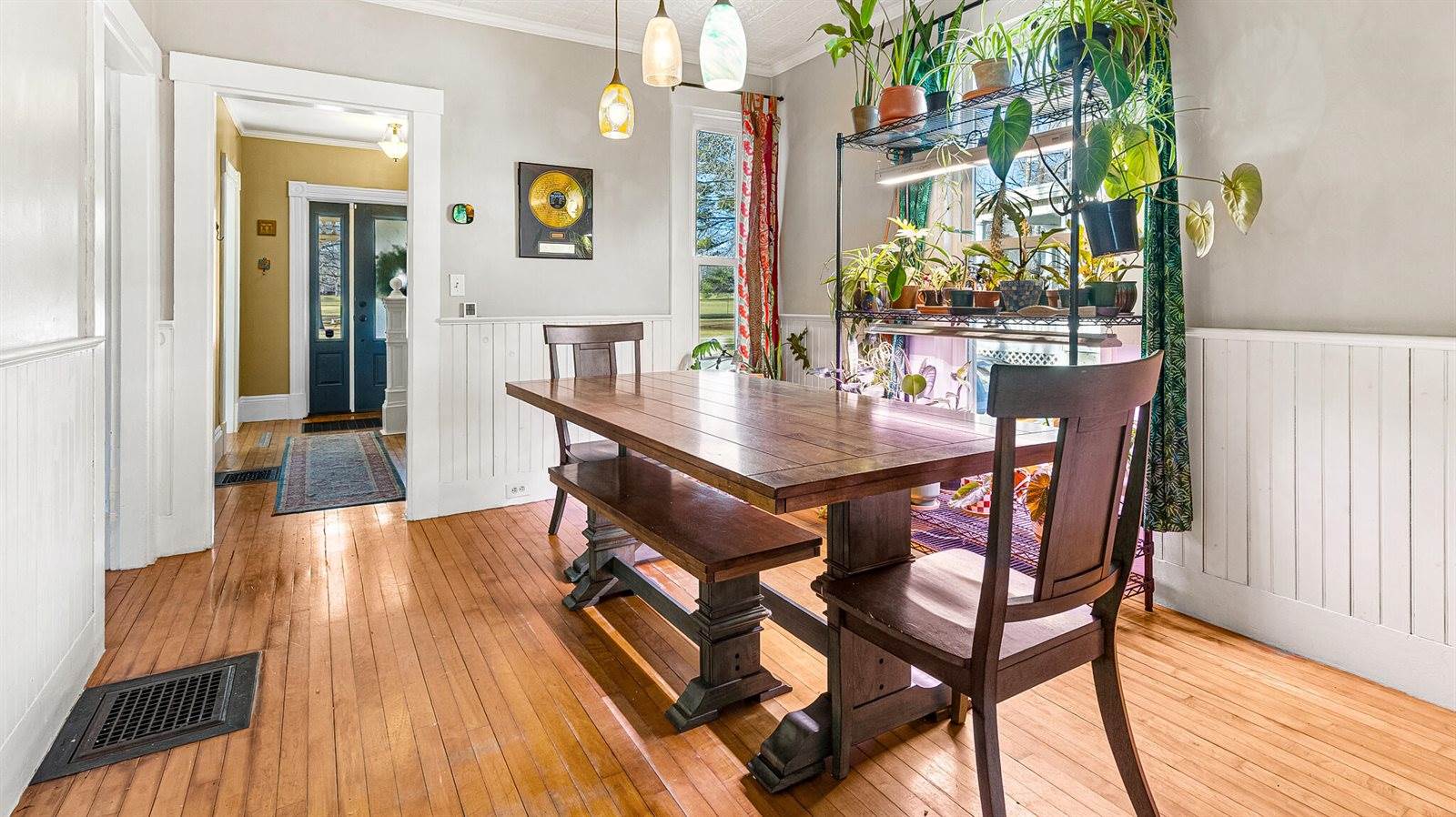 55 Parkview Avenue, Bangor, ME 04401