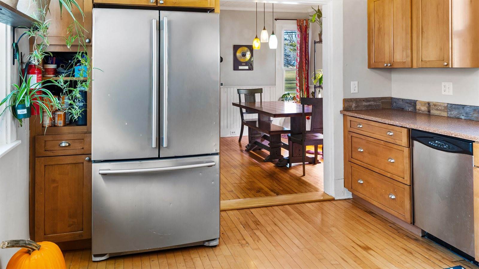 55 Parkview Avenue, Bangor, ME 04401