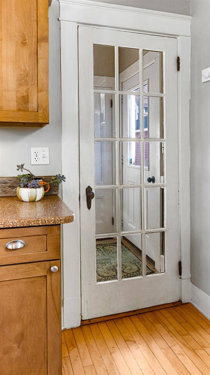 55 Parkview Avenue, Bangor, ME 04401