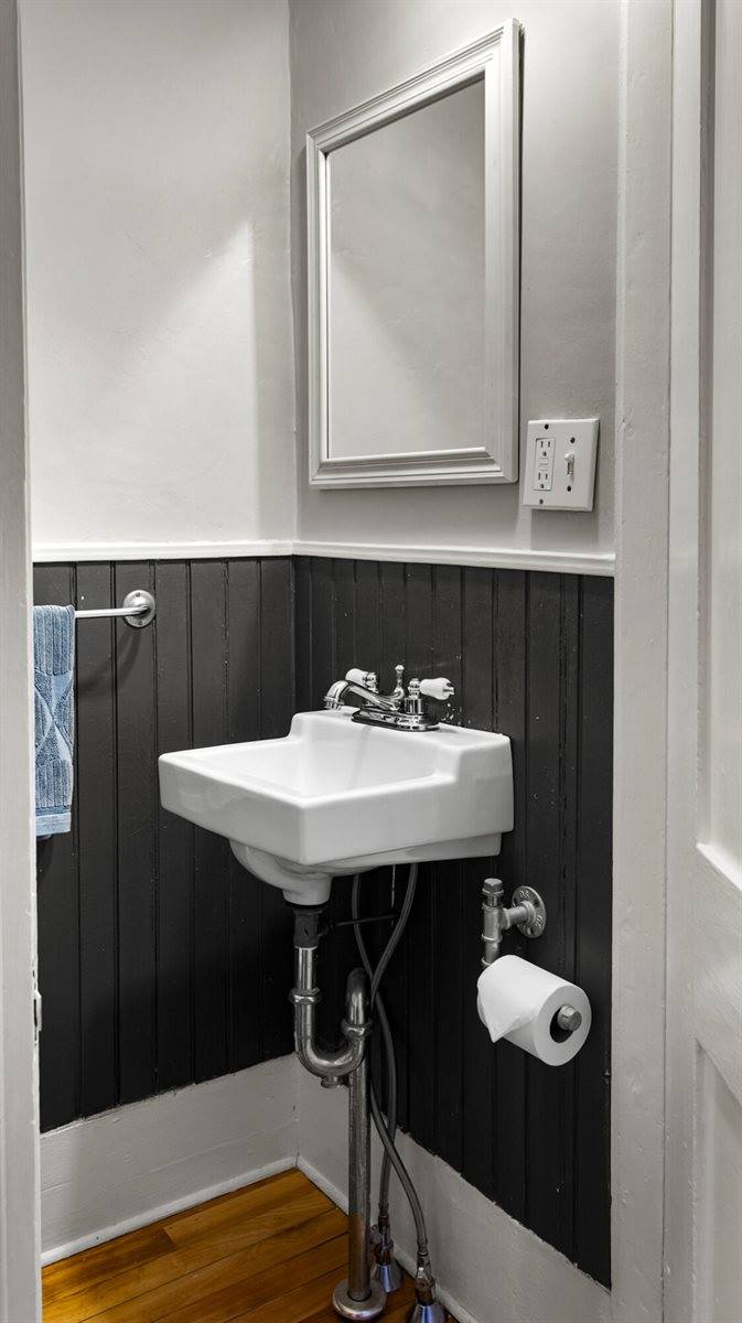 55 Parkview Avenue, Bangor, ME 04401