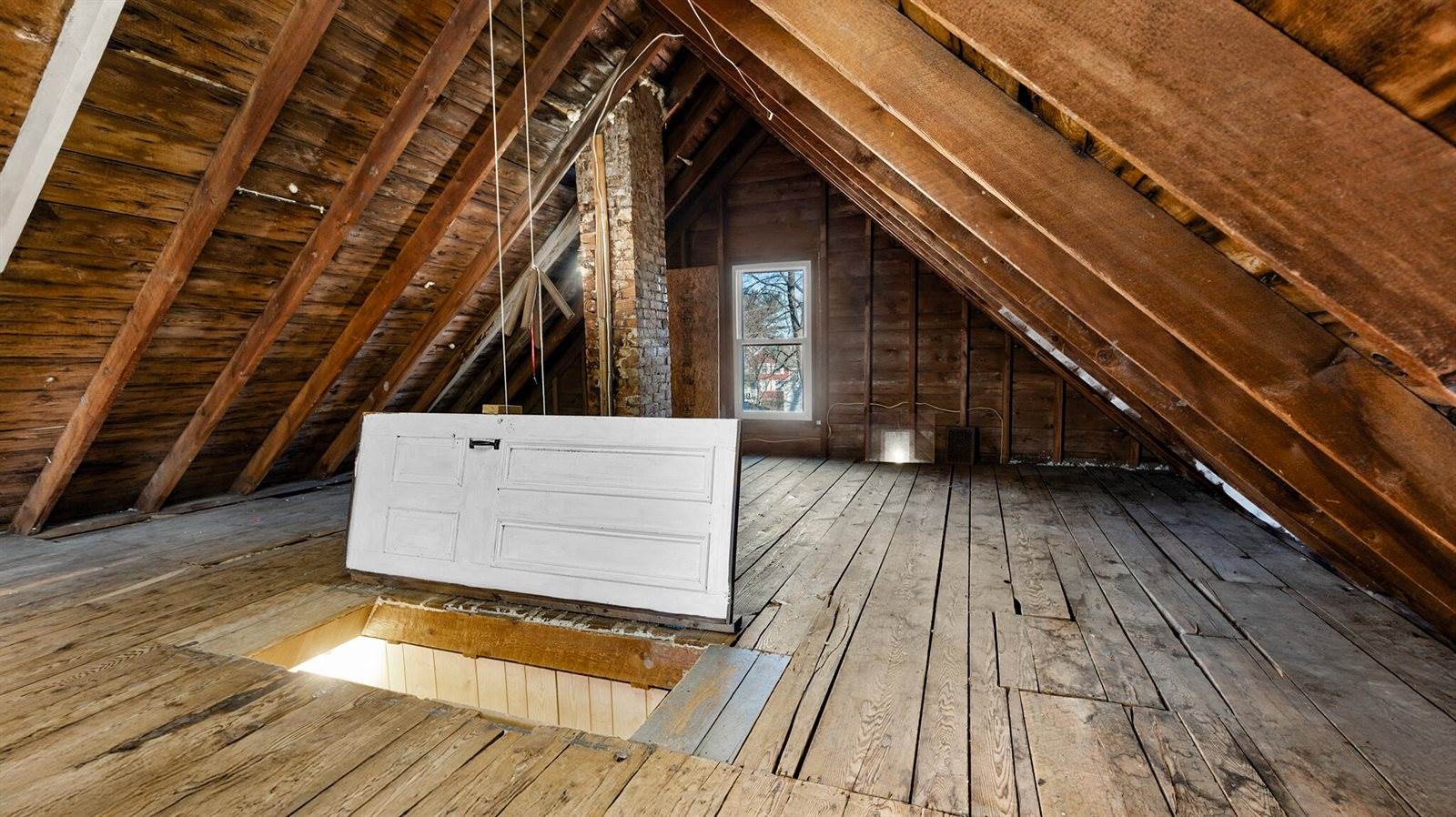 55 Parkview Avenue, Bangor, ME 04401