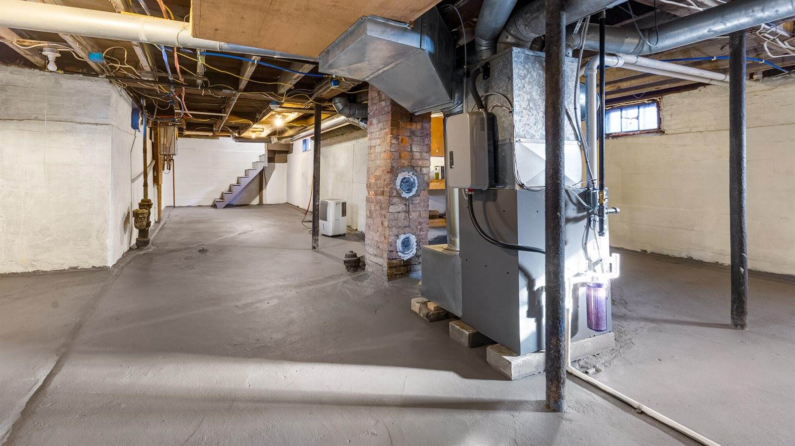 55 Parkview Avenue, Bangor, ME 04401