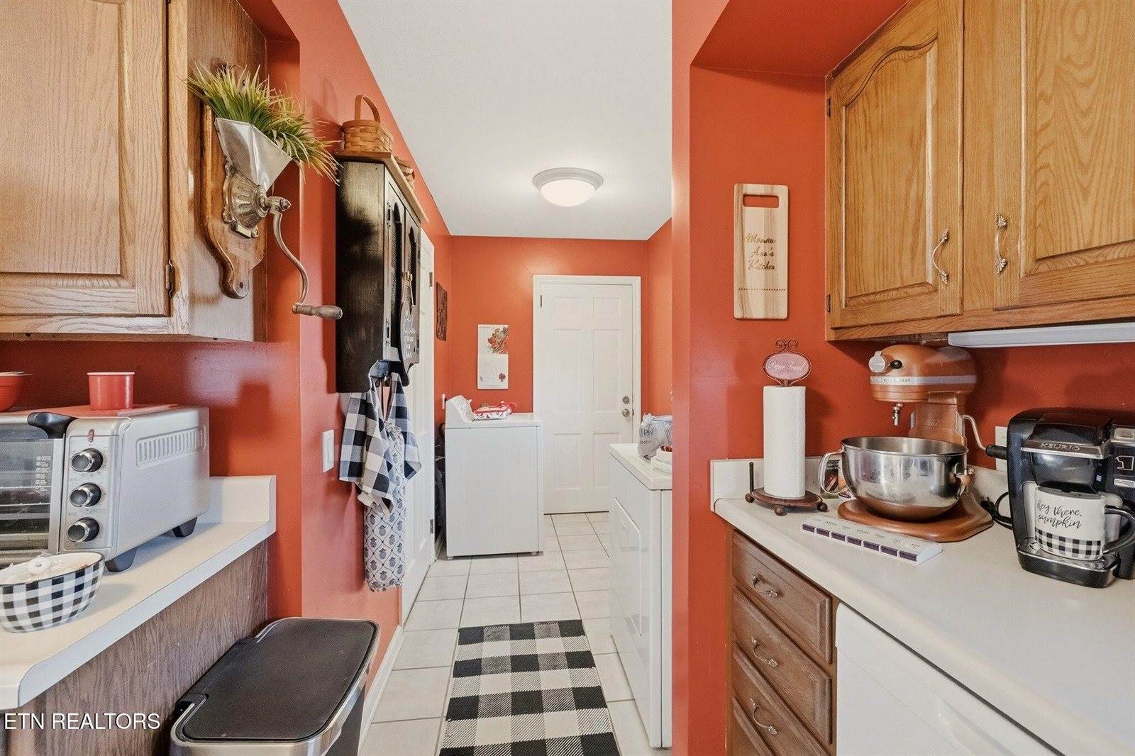 400 Eagle Bend Lane, Clinton, TN 37716